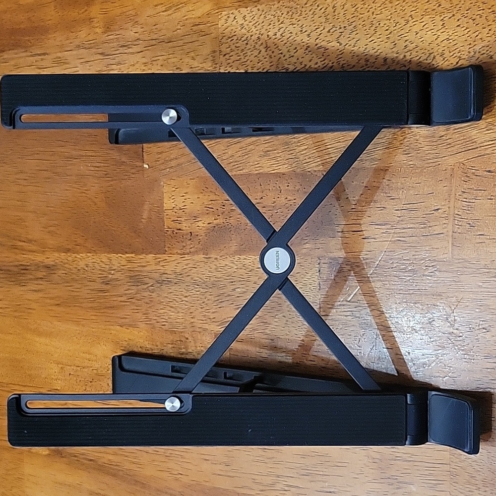 Ugreen Laptop Docking Station Adjustable Collapsable